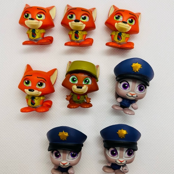 Custom Disney Doorables Beaded Keychains - Picture 2 of 11